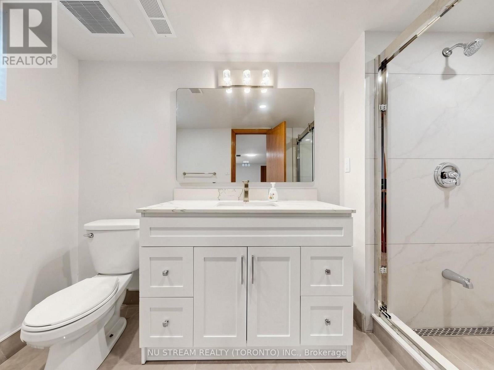117 Ambercroft Boulevard N, Toronto, Ontario  M1W 3K8 - Photo 37 - E13666554
