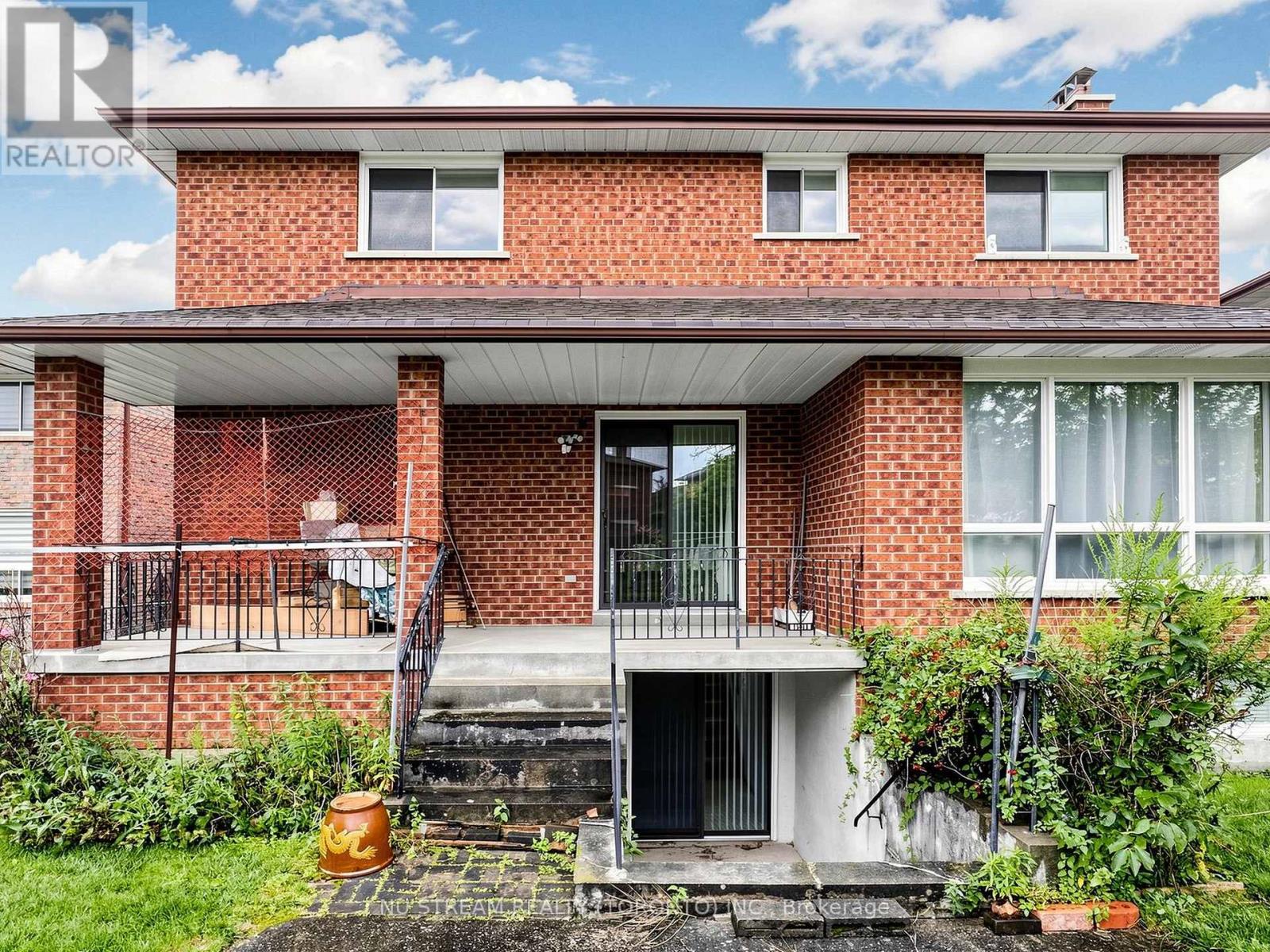 117 Ambercroft Boulevard N, Toronto, Ontario  M1W 3K8 - Photo 38 - E13666554