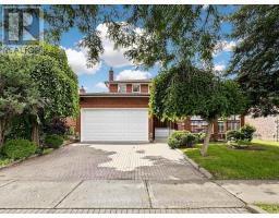 117 AMBERCROFT BOULEVARD N, Toronto, Ontario