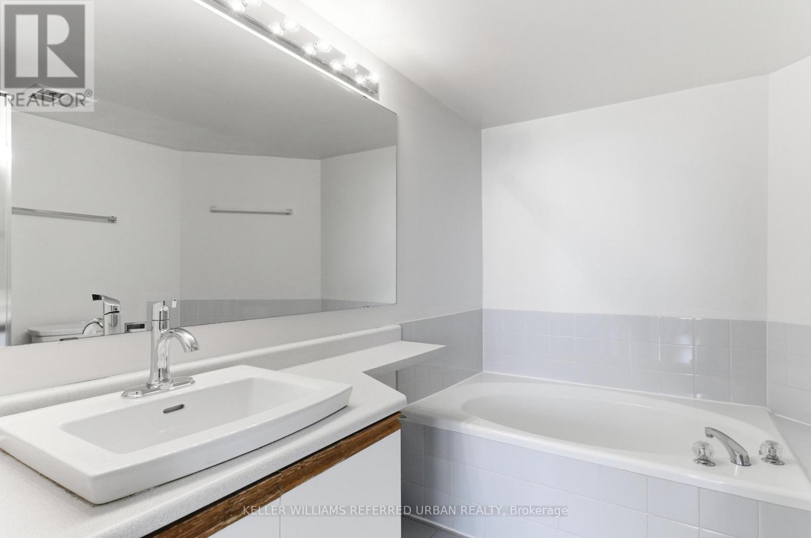 1006b - 3231 Eglinton Avenue E, Toronto, Ontario  M1J 3N5 - Photo 11 - E13666580