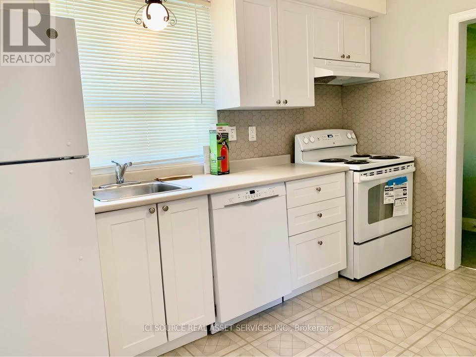 74 Vanbrugh Avenue, Toronto, Ontario  M1N 3T2 - Photo 5 - E13666592