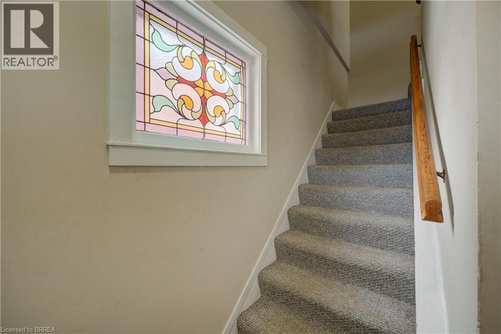 38 Nelson Street, Brantford, Ontario  N3T 2M8 - Photo 5 - 40855151