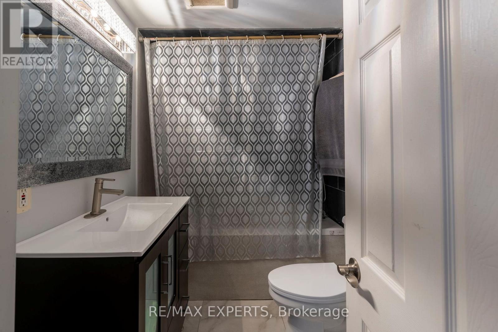 173 Rosanna Crescent, Vaughan, Ontario L6A 2T4 - Photo 28 - N13666342