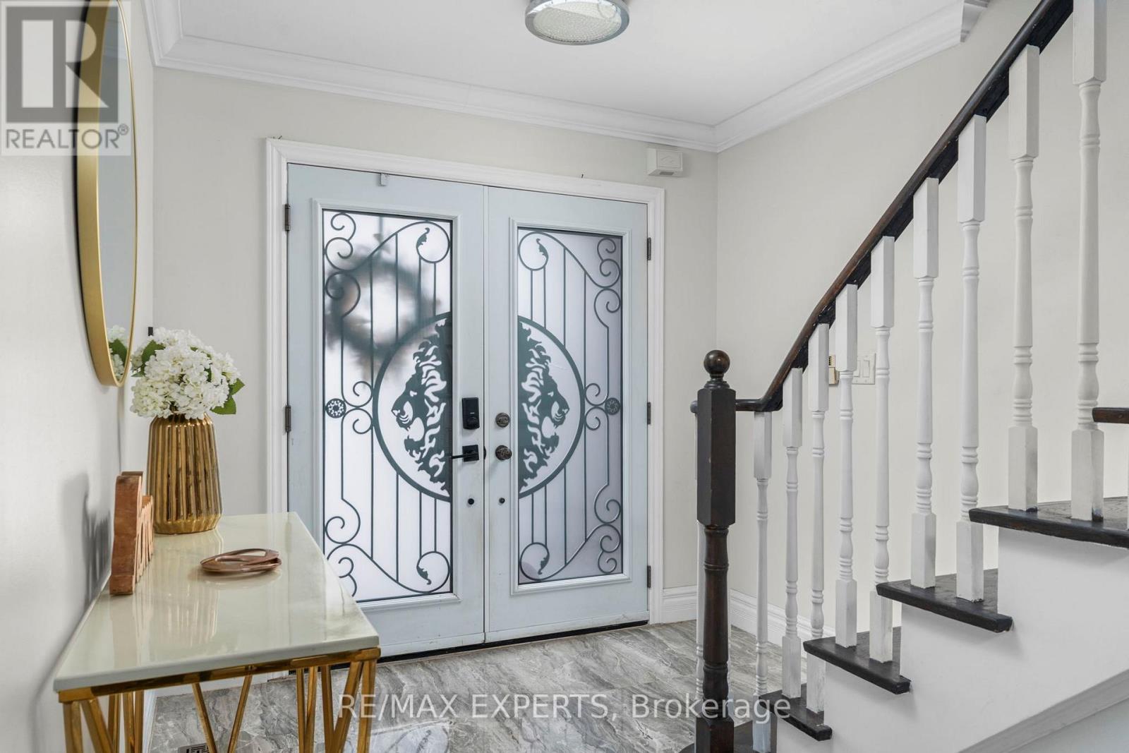 173 Rosanna Crescent, Vaughan, Ontario L6A 2T4 - Photo 4 - N13666342