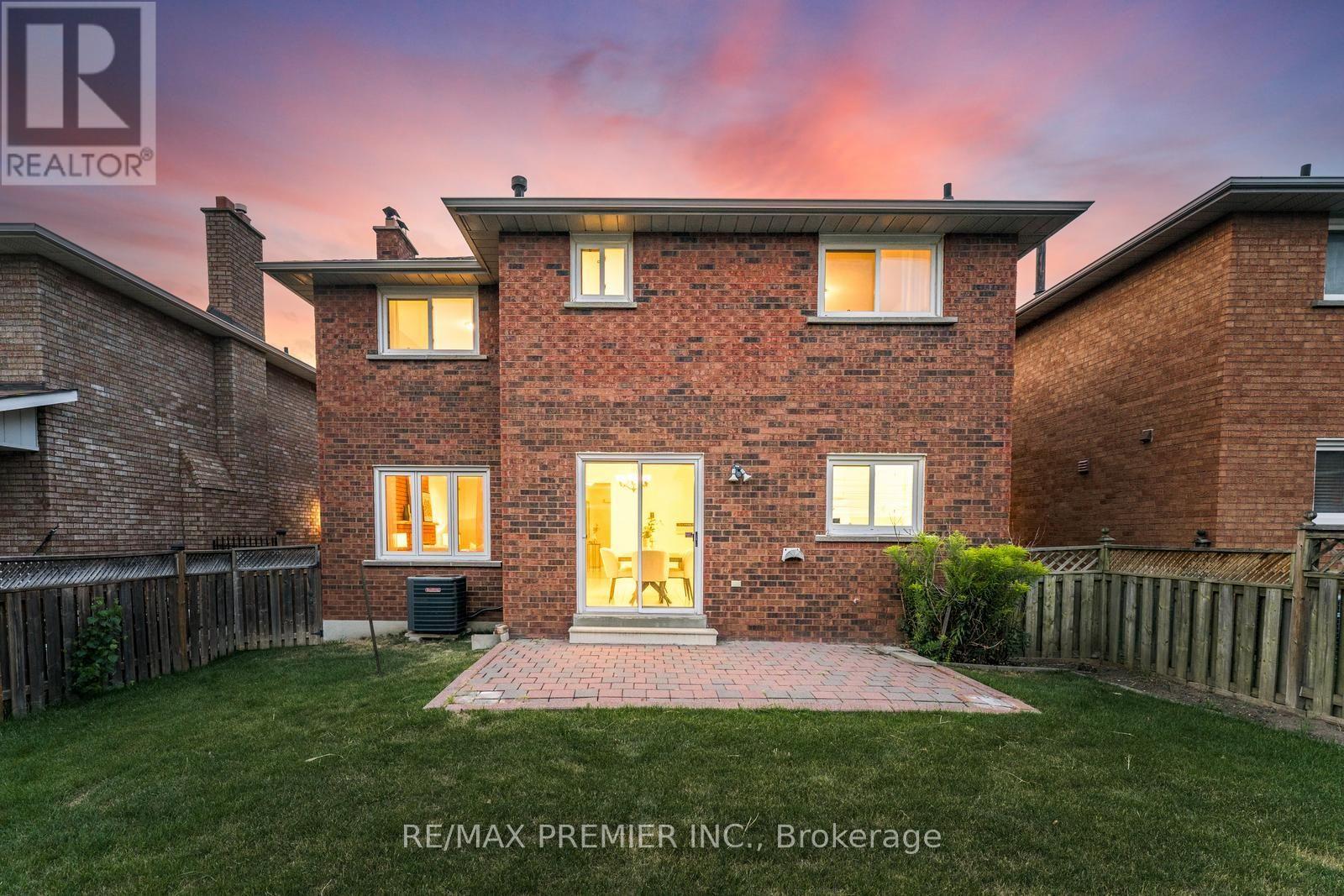 122 Spring Town Road, Vaughan, Ontario L4L 8E6 - Photo 3 - N13666356