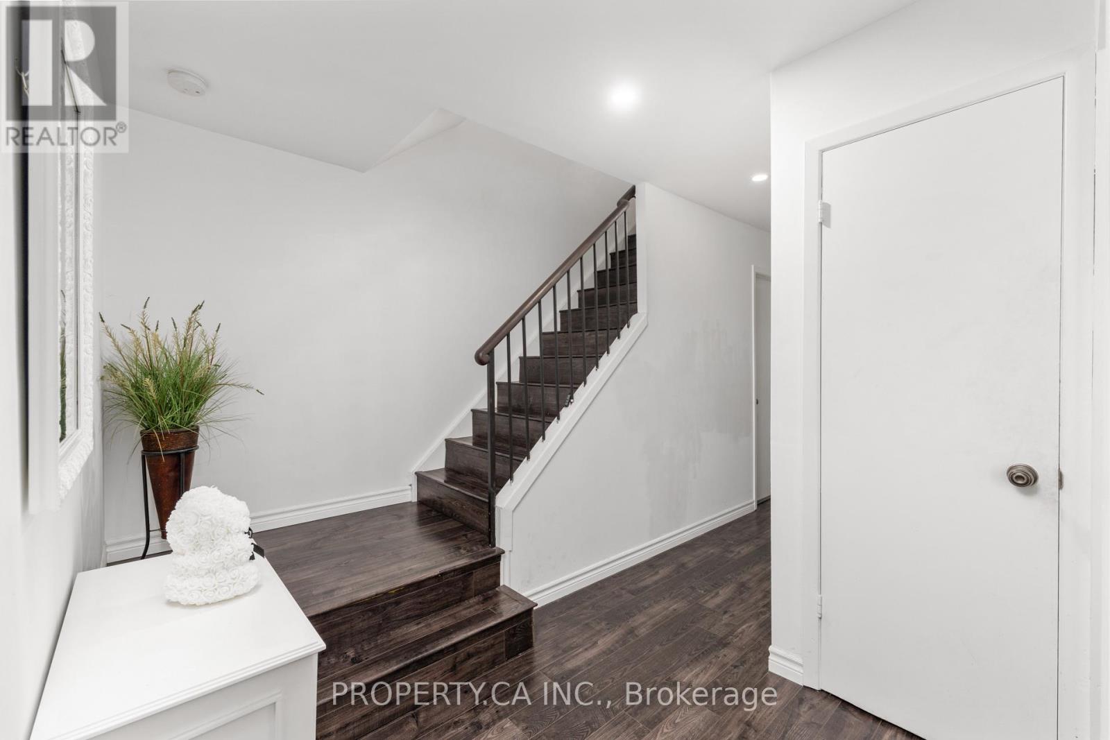 45 New Seabury Drive, Vaughan, Ontario L4K 2B7 - Photo 14 - N13666602