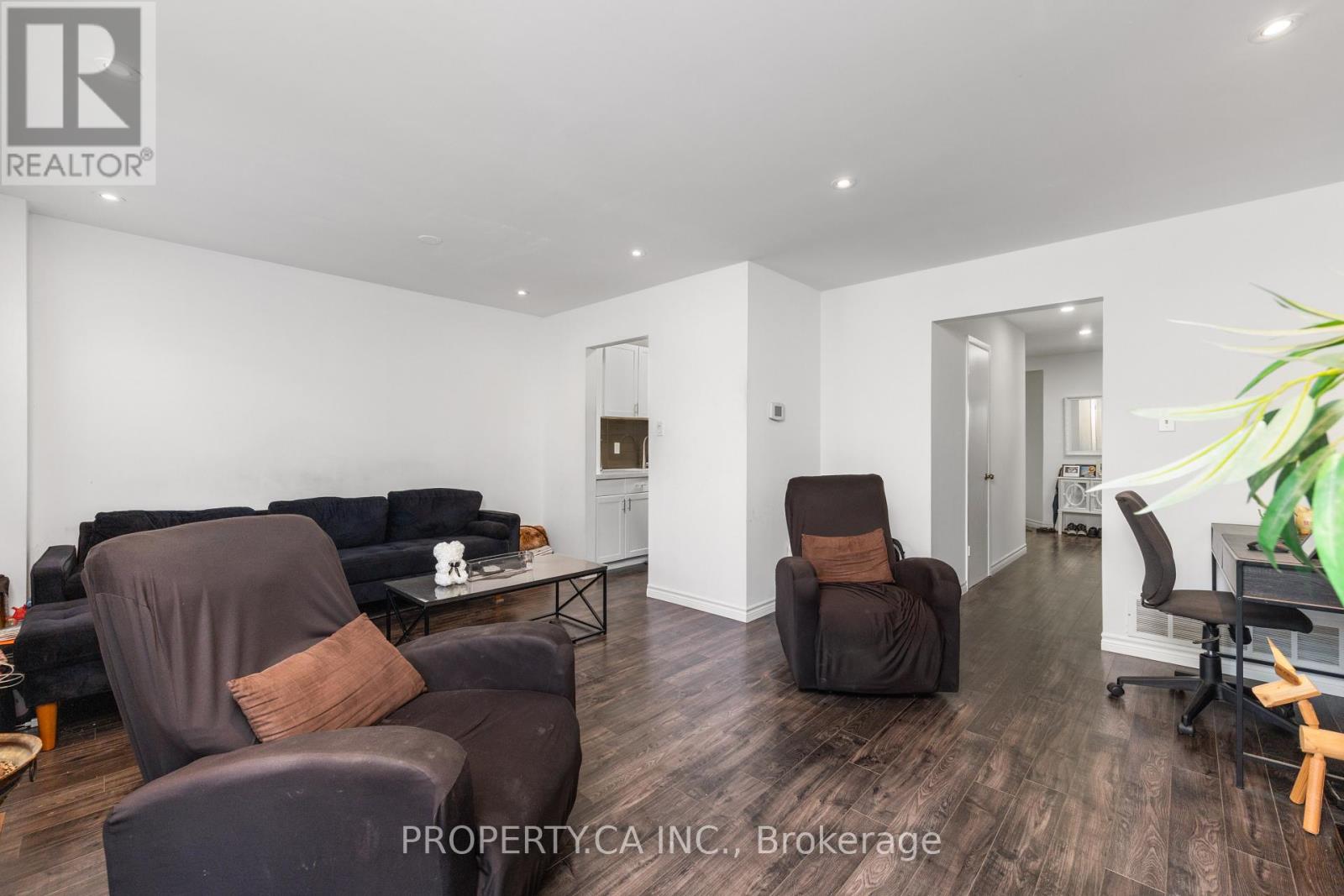 45 New Seabury Drive, Vaughan, Ontario L4K 2B7 - Photo 5 - N13666602