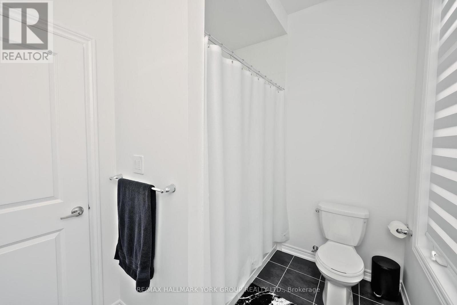145 Fenchurch Manor, Barrie (Painswick South), Ontario  L9J 0X1 - Photo 30 - S13666472