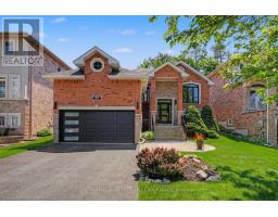 99 CUMMING DRIVE, Barrie, Ontario