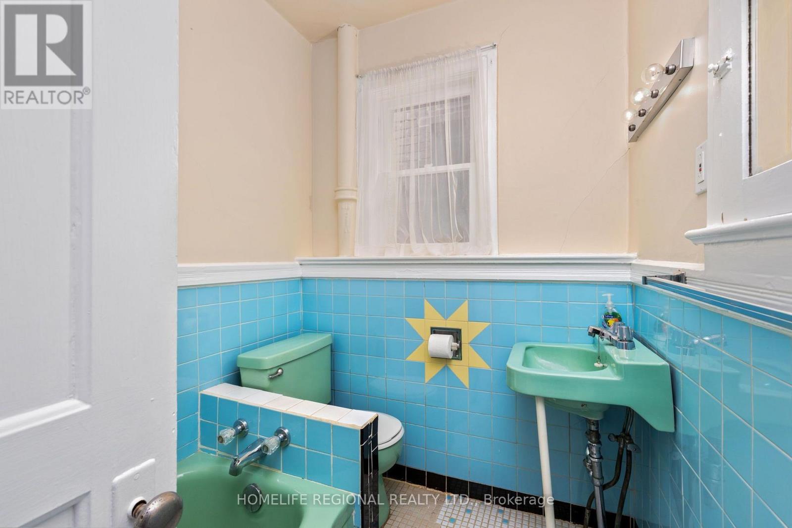 355 Delaware Avenue, Toronto, Ontario  M6H 2T7 - Photo 20 - W13666338