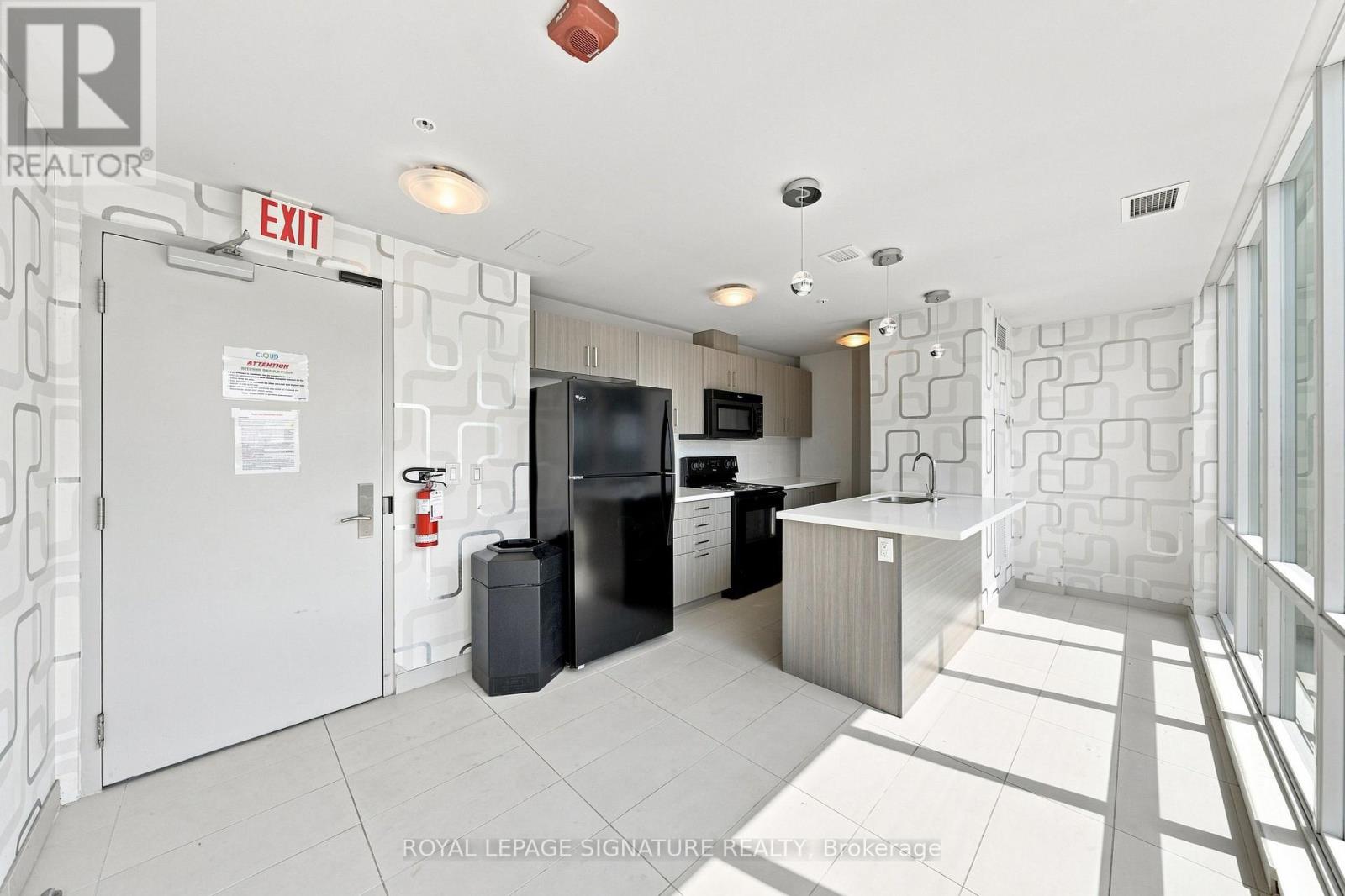 417 - 80 Esther Lorrie Drive, Toronto, Ontario  M9W 0C6 - Photo 31 - W13666362