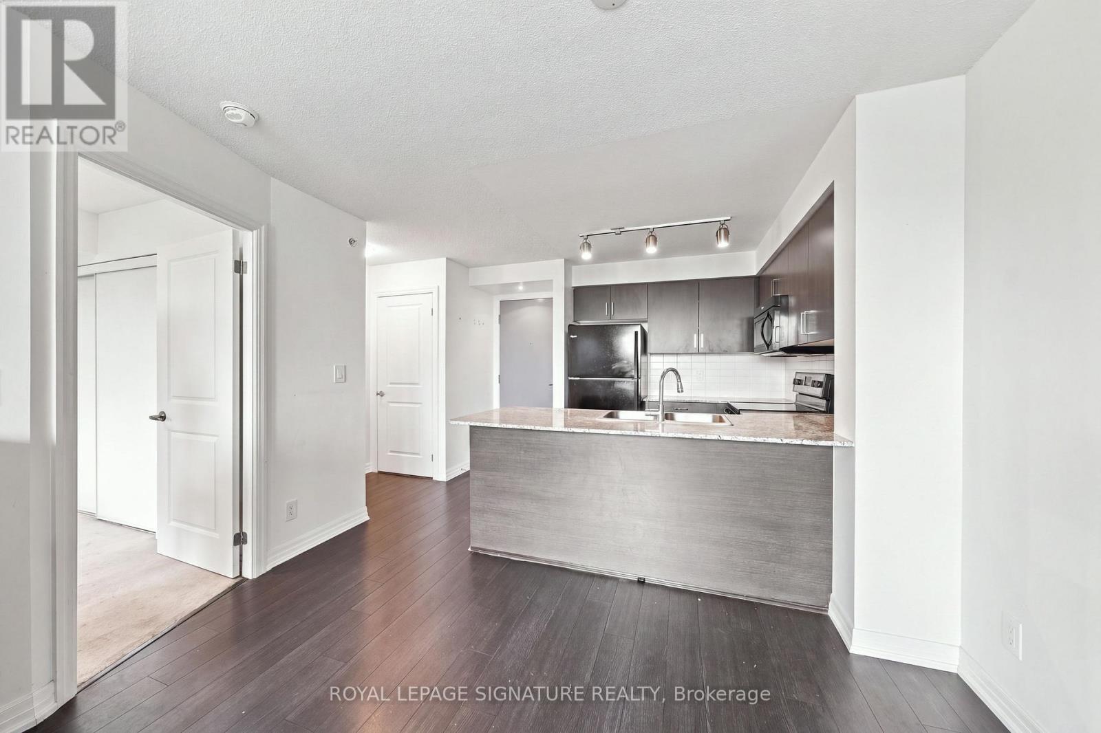 417 - 80 Esther Lorrie Drive, Toronto, Ontario  M9W 0C6 - Photo 7 - W13666362