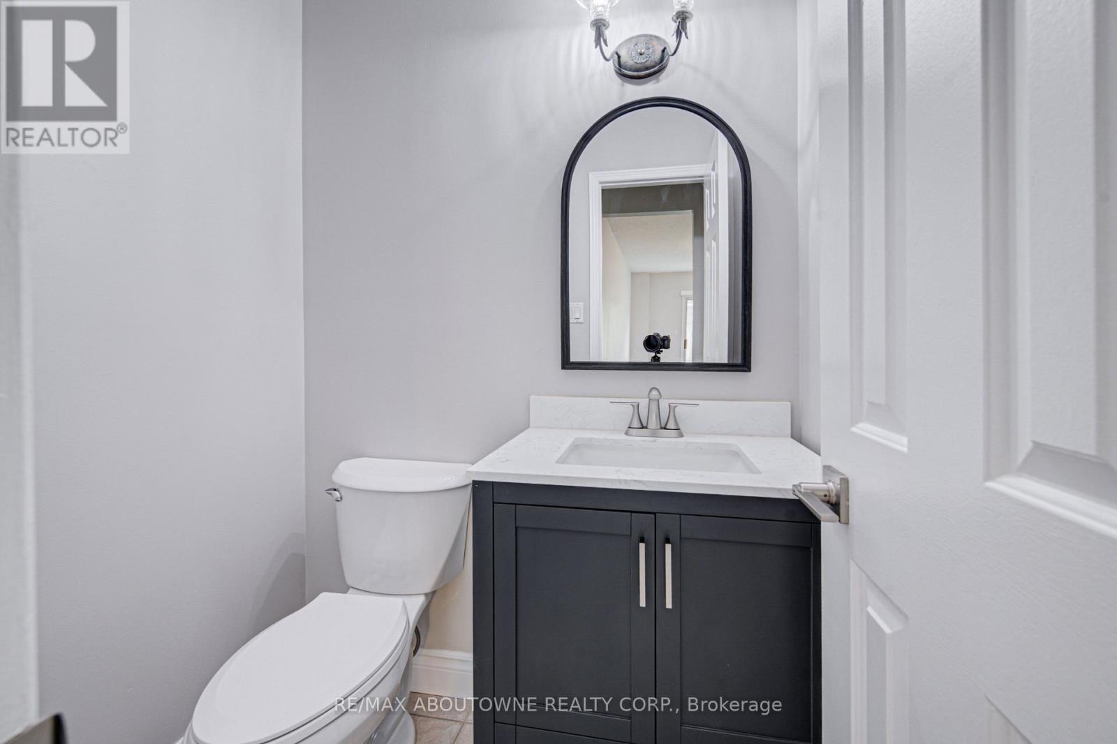 426 Parklane Road, Oakville, Ontario  L6H 4J5 - Photo 23 - W13666400