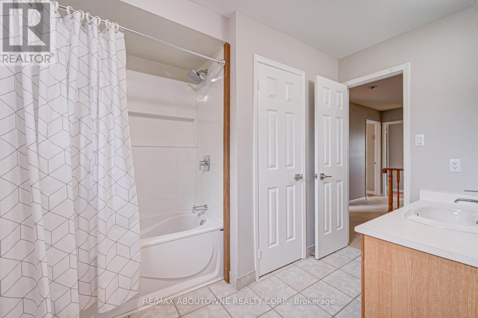 426 Parklane Road, Oakville, Ontario  L6H 4J5 - Photo 26 - W13666400
