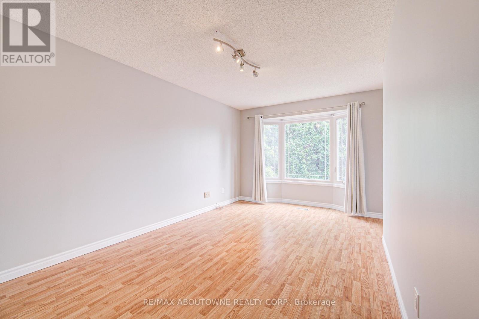426 Parklane Road, Oakville, Ontario  L6H 4J5 - Photo 34 - W13666400