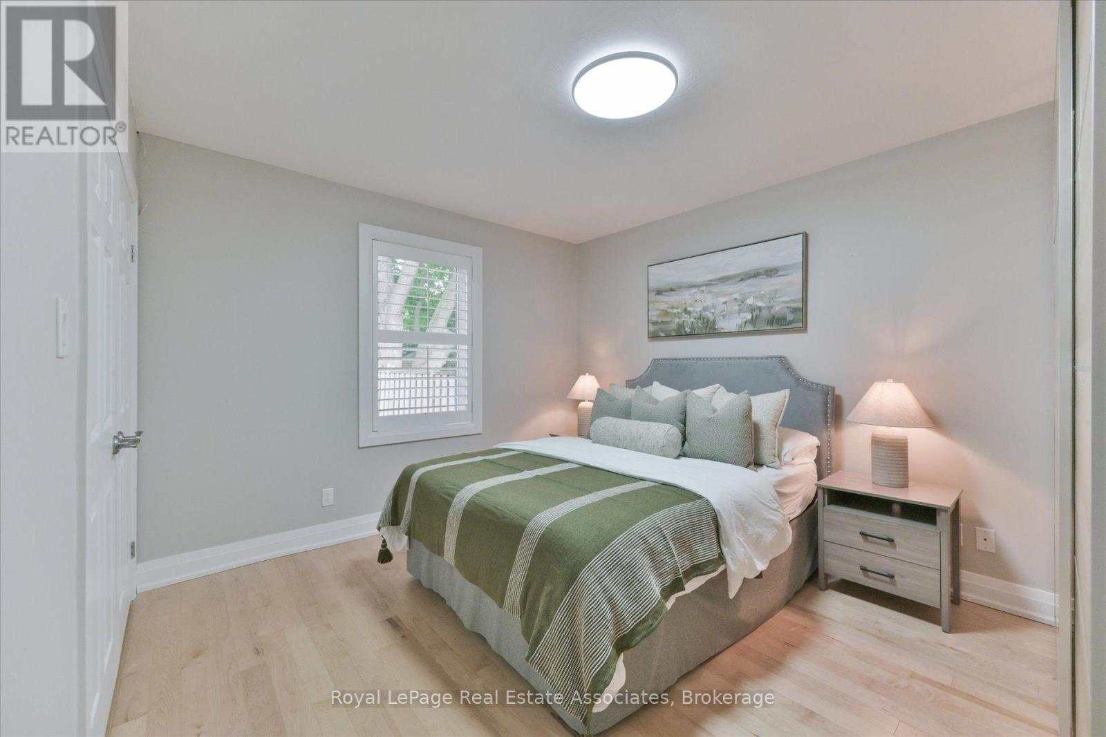 41 Ashbourne Drive, Toronto, Ontario  M9B 4H3 - Photo 18 - W13666496