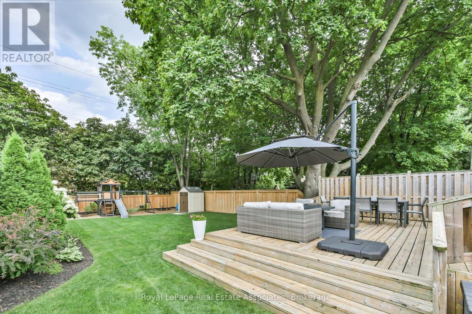 41 Ashbourne Drive, Toronto, Ontario  M9B 4H3 - Photo 37 - W13666496
