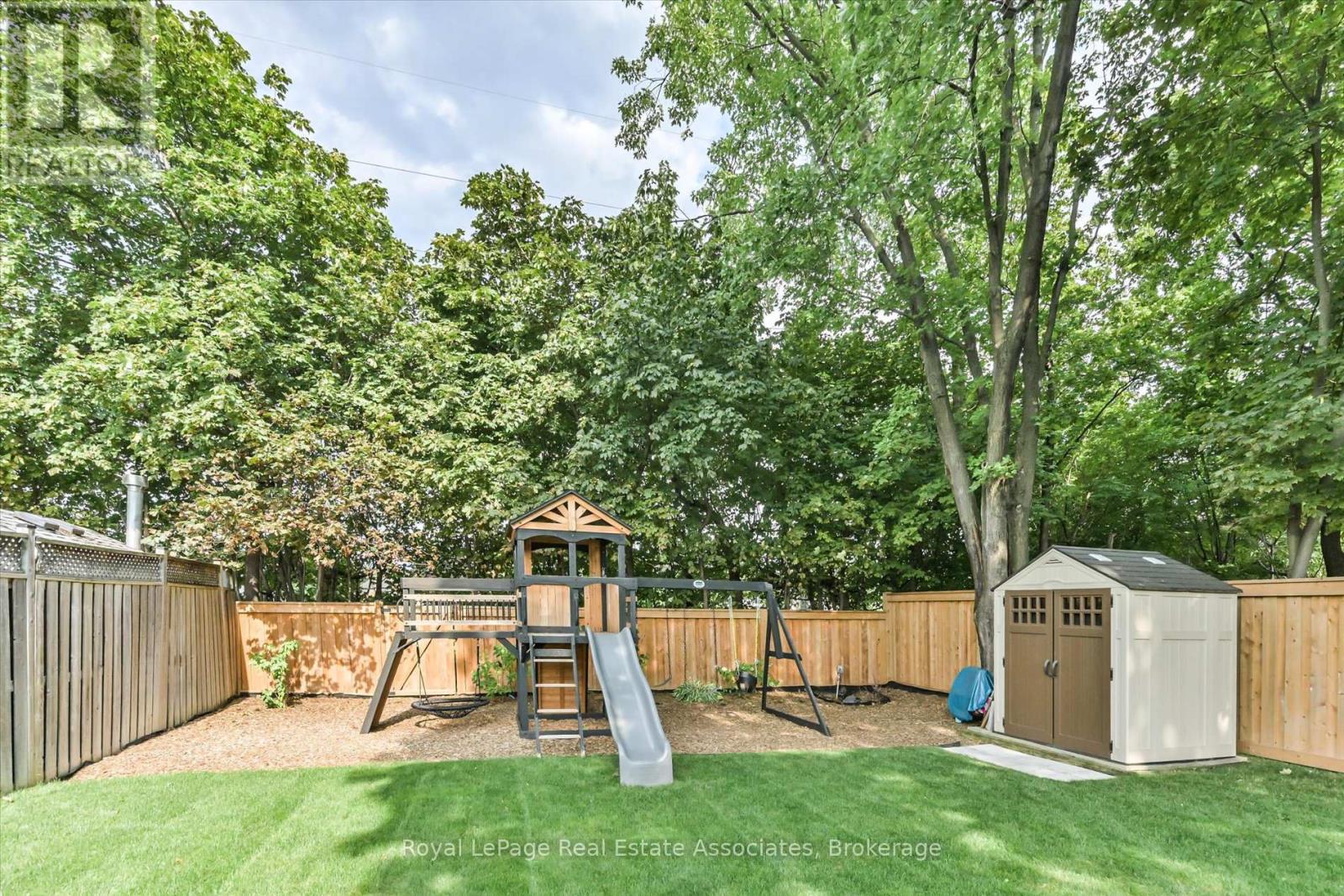 41 Ashbourne Drive, Toronto, Ontario  M9B 4H3 - Photo 43 - W13666496