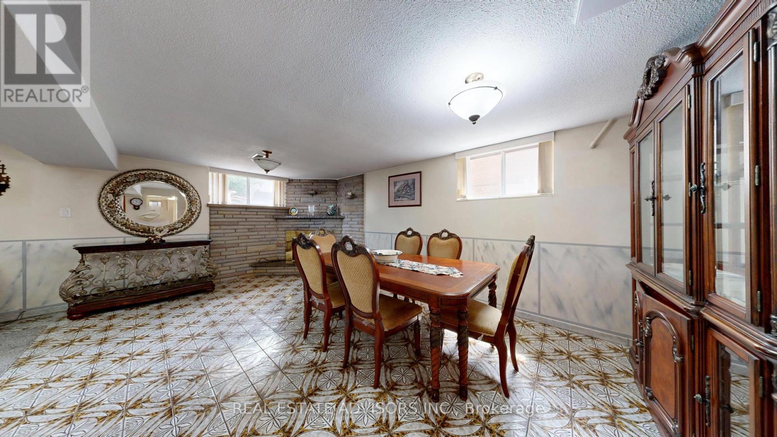 57 Hucknall Road, Toronto, Ontario  M3J 1W1 - Photo 10 - W13666516