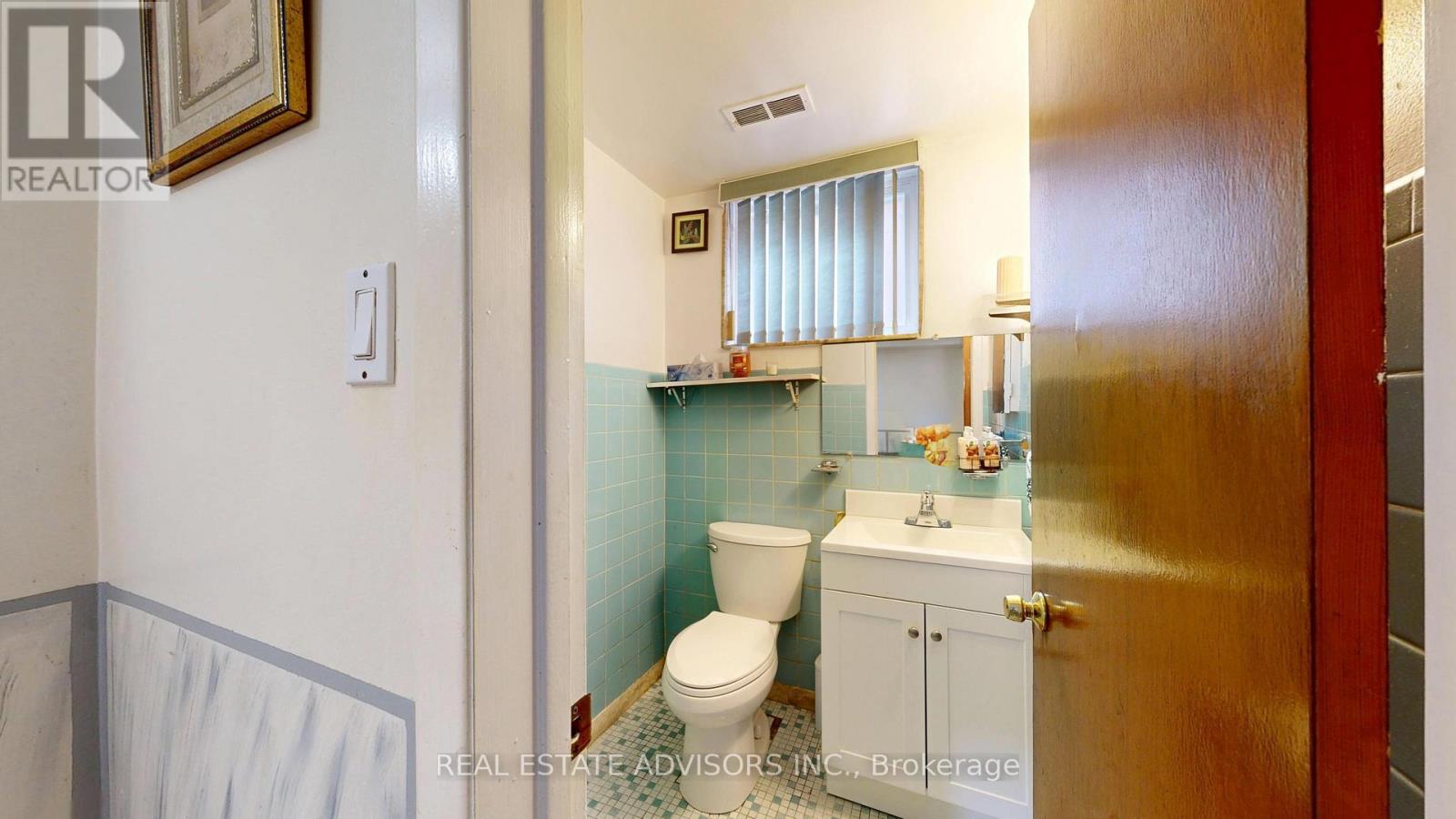 57 Hucknall Road, Toronto, Ontario  M3J 1W1 - Photo 12 - W13666516