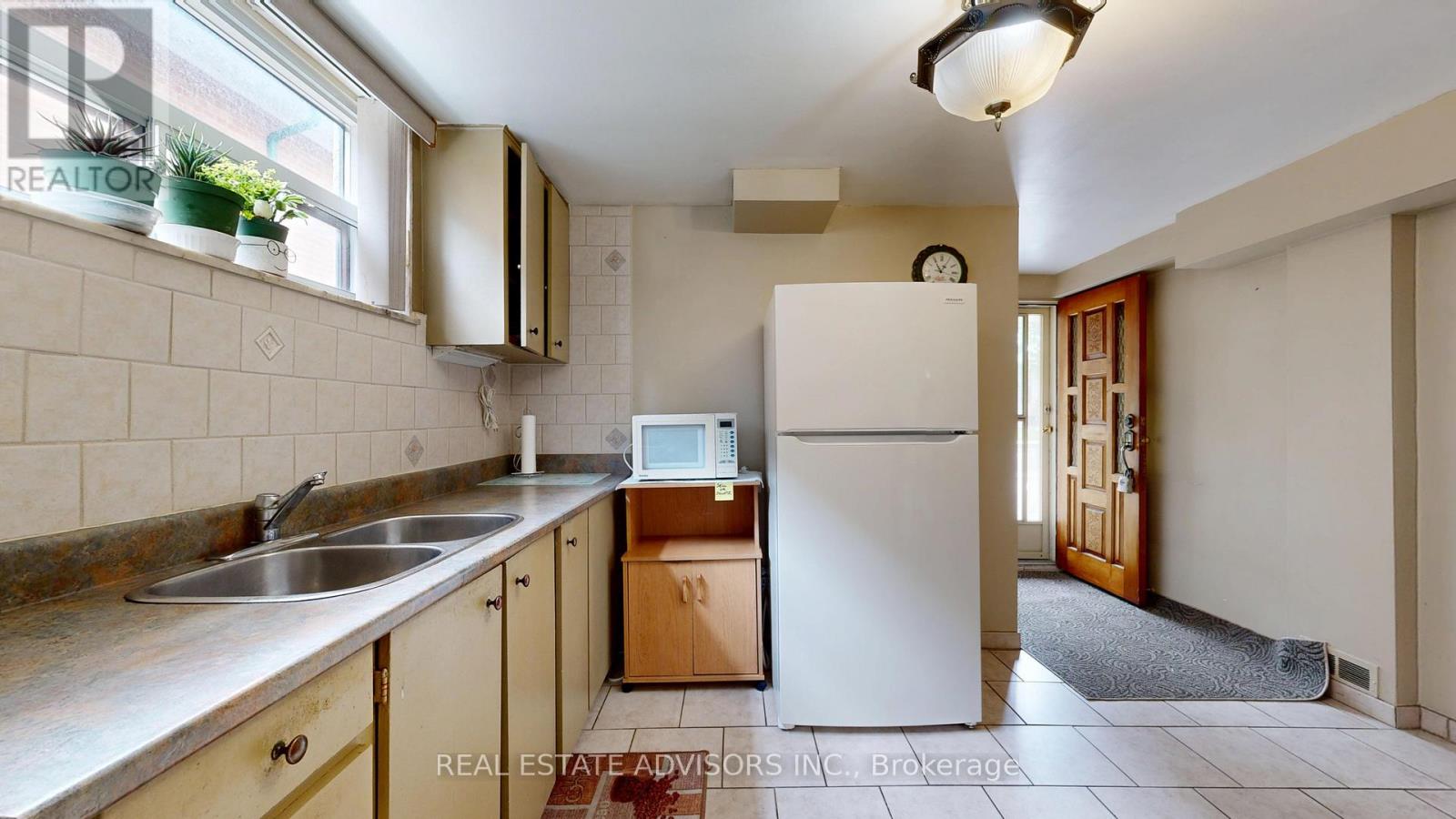 57 Hucknall Road, Toronto, Ontario  M3J 1W1 - Photo 16 - W13666516