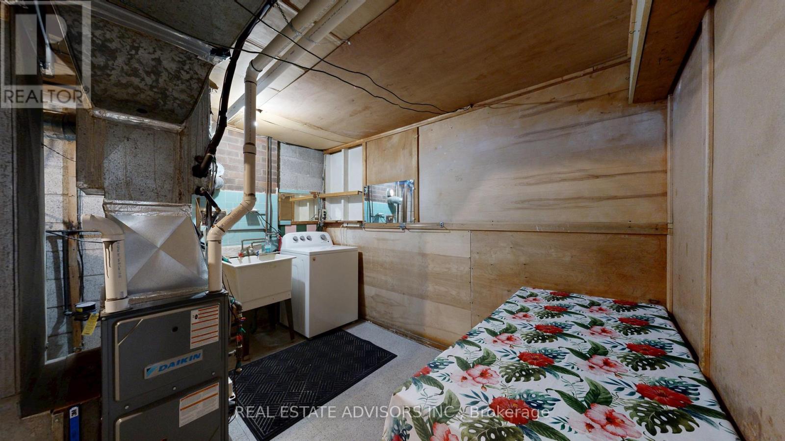 57 Hucknall Road, Toronto, Ontario  M3J 1W1 - Photo 37 - W13666516