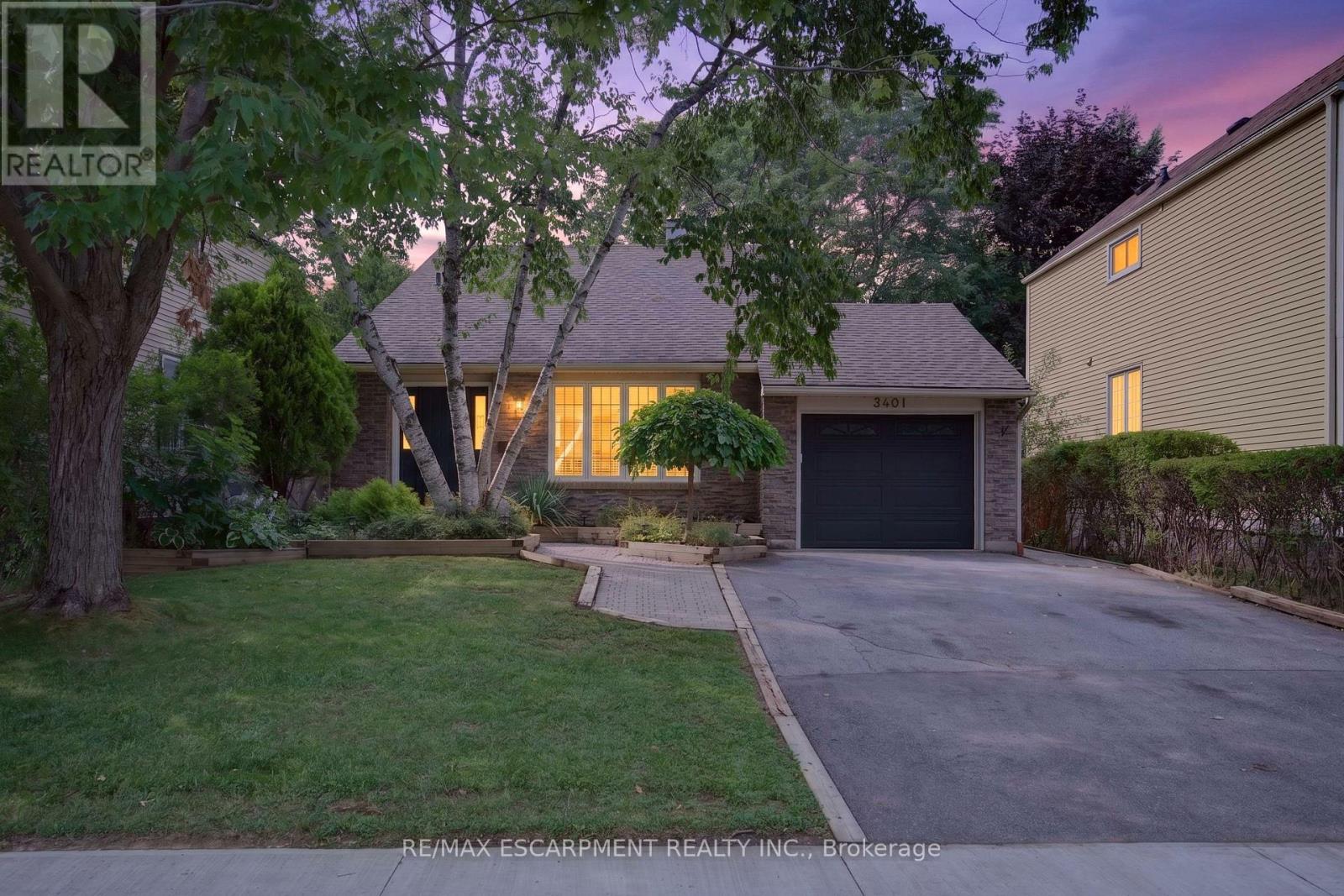 3401 Rockwood Drive, Burlington, Ontario  L7N 3H6 - Photo 1 - W13666558