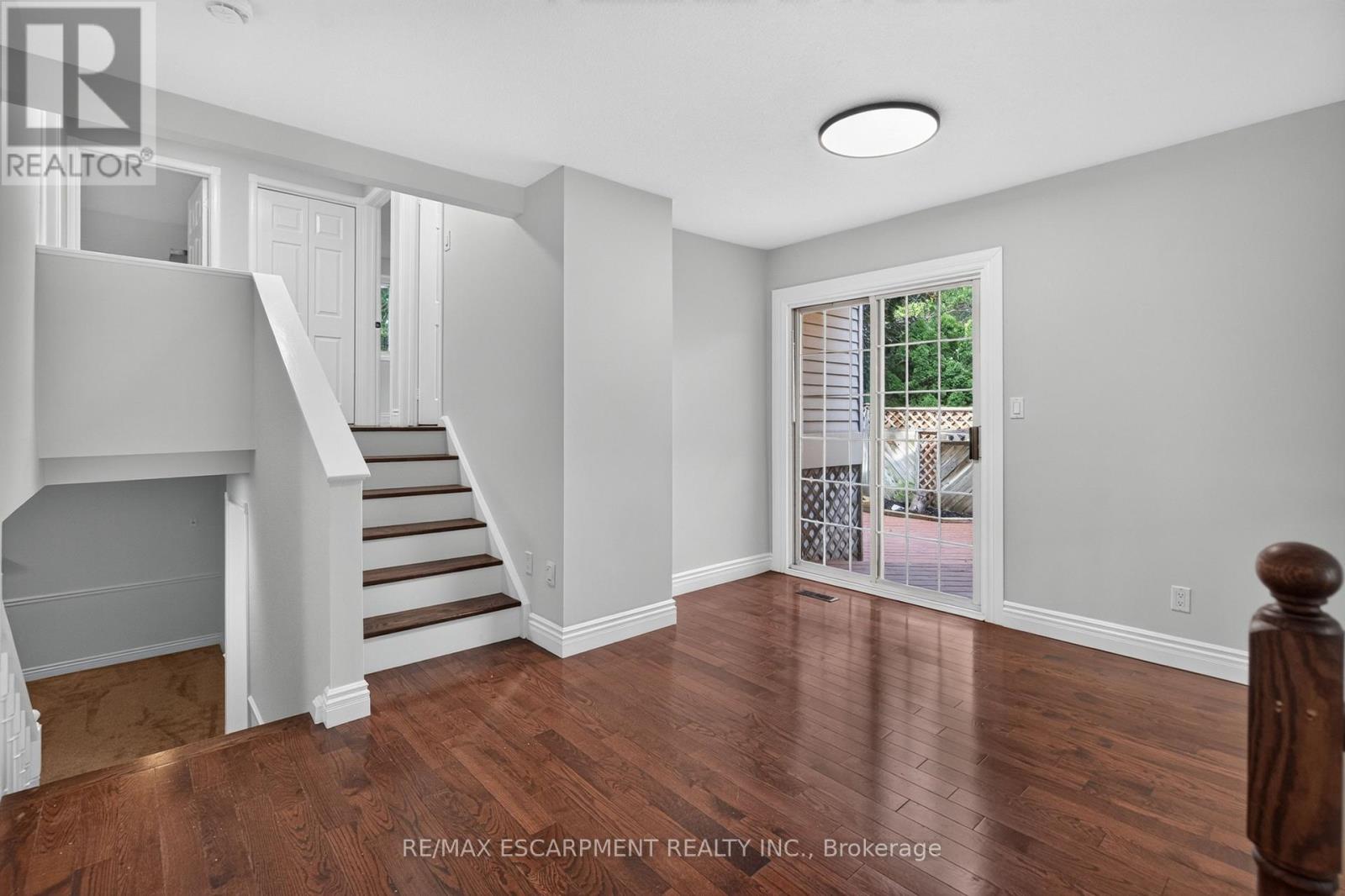 3401 Rockwood Drive, Burlington, Ontario  L7N 3H6 - Photo 10 - W13666558