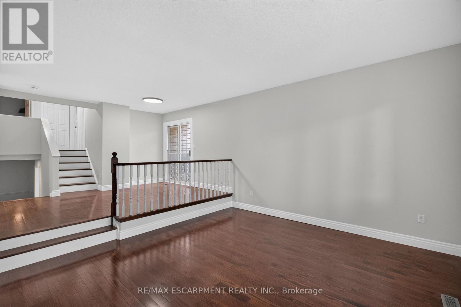 3401 Rockwood Drive, Burlington, Ontario  L7N 3H6 - Photo 13 - W13666558