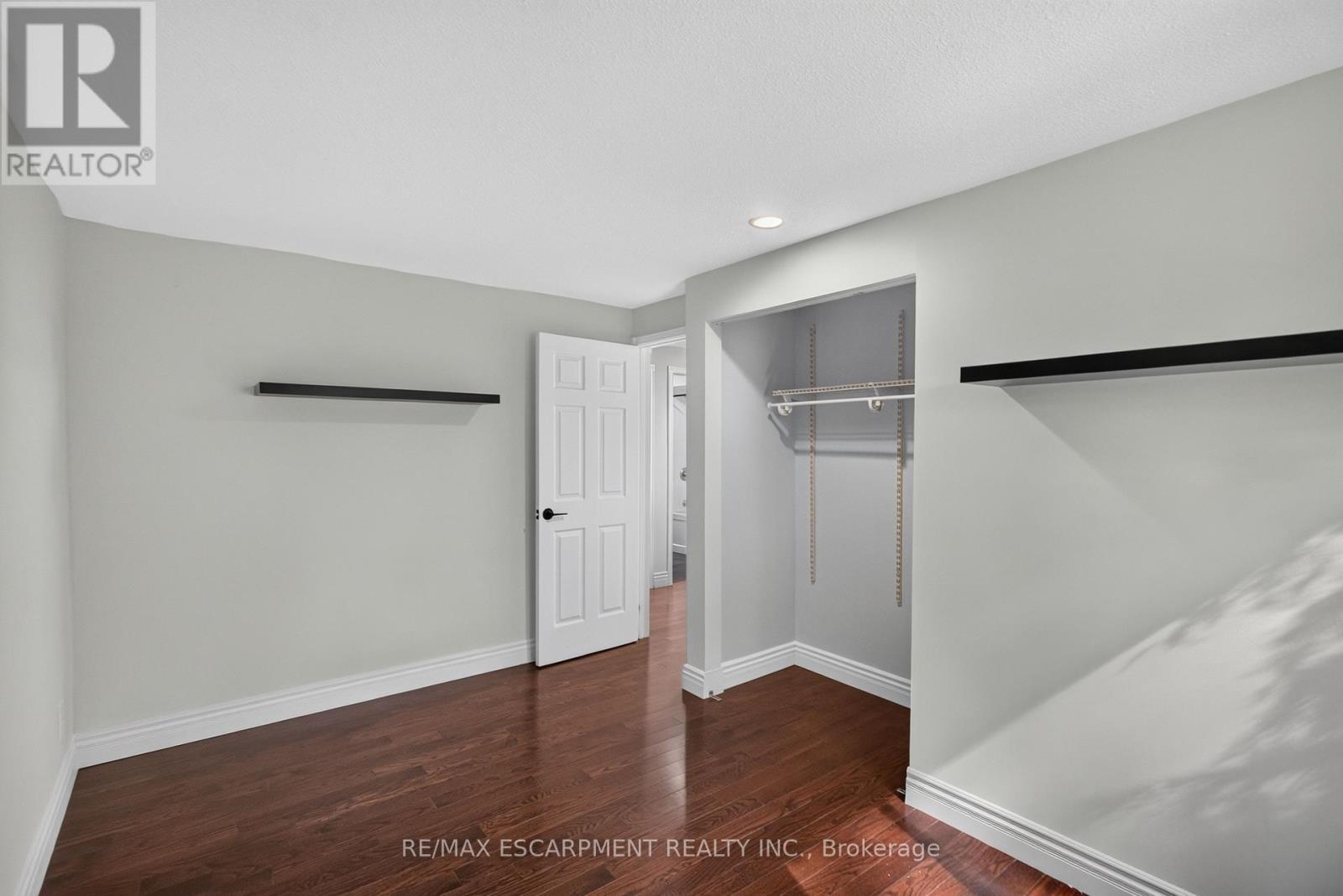 3401 Rockwood Drive, Burlington, Ontario  L7N 3H6 - Photo 21 - W13666558