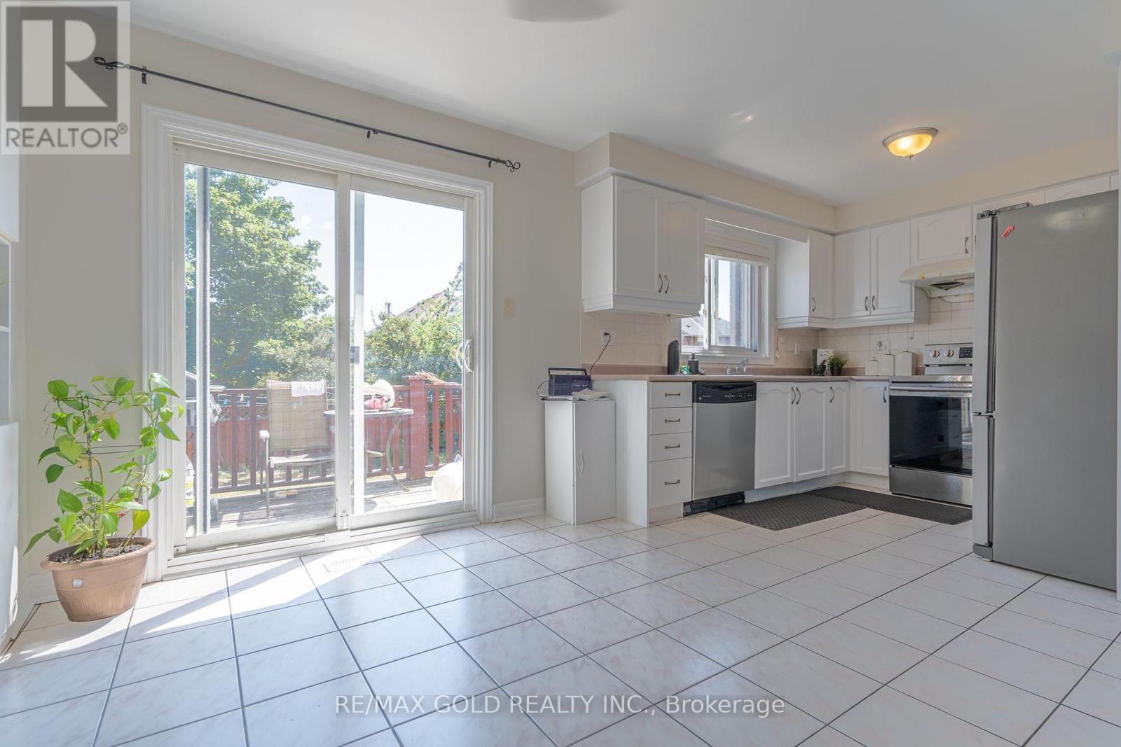 121 Bighorn Crescent, Brampton, Ontario L6R 1G2 - Photo 14 - W13666566