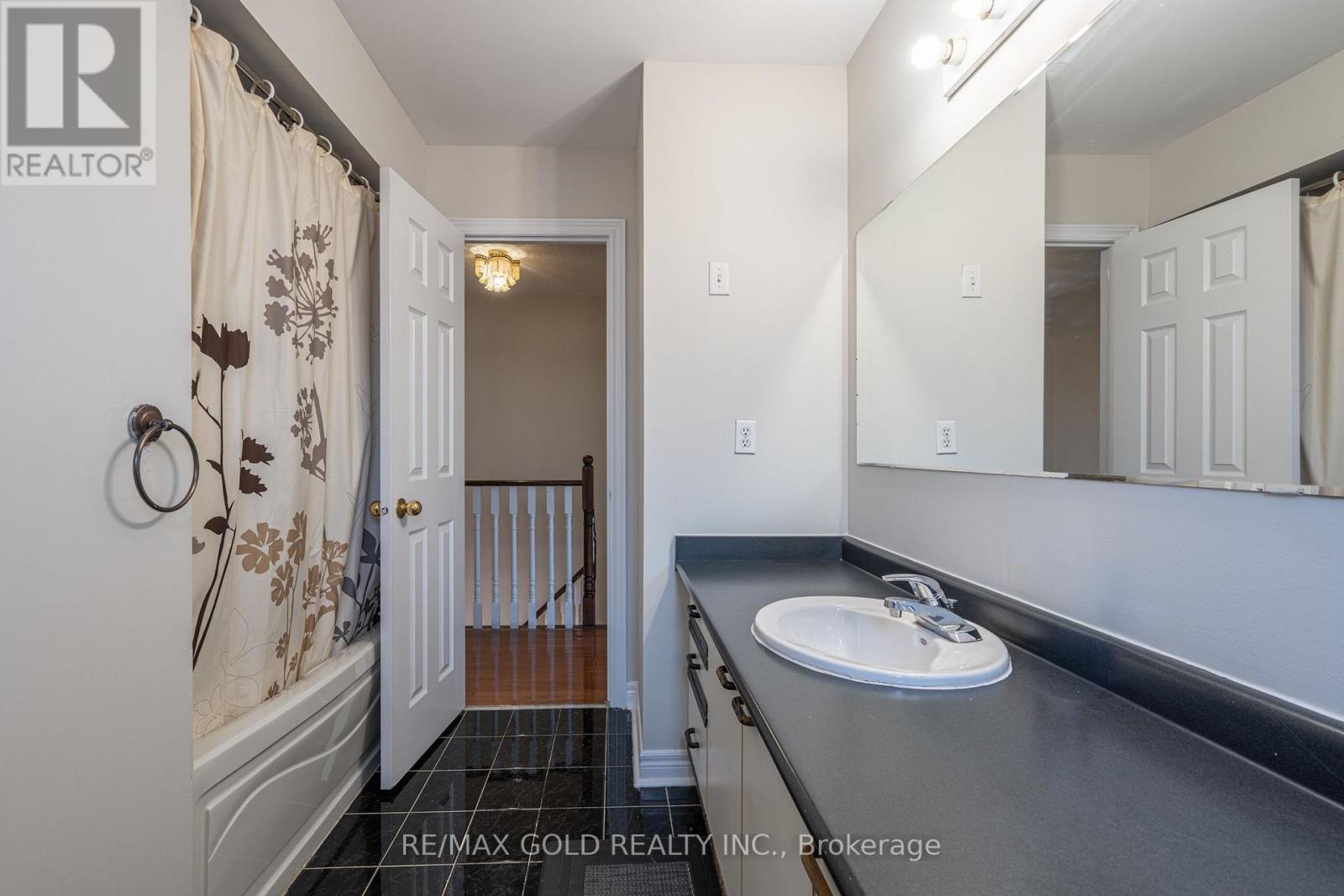 121 Bighorn Crescent, Brampton, Ontario L6R 1G2 - Photo 28 - W13666566