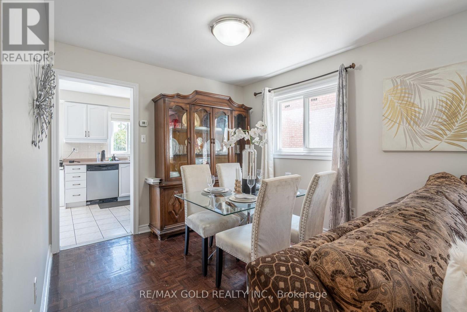 121 Bighorn Crescent, Brampton, Ontario L6R 1G2 - Photo 9 - W13666566