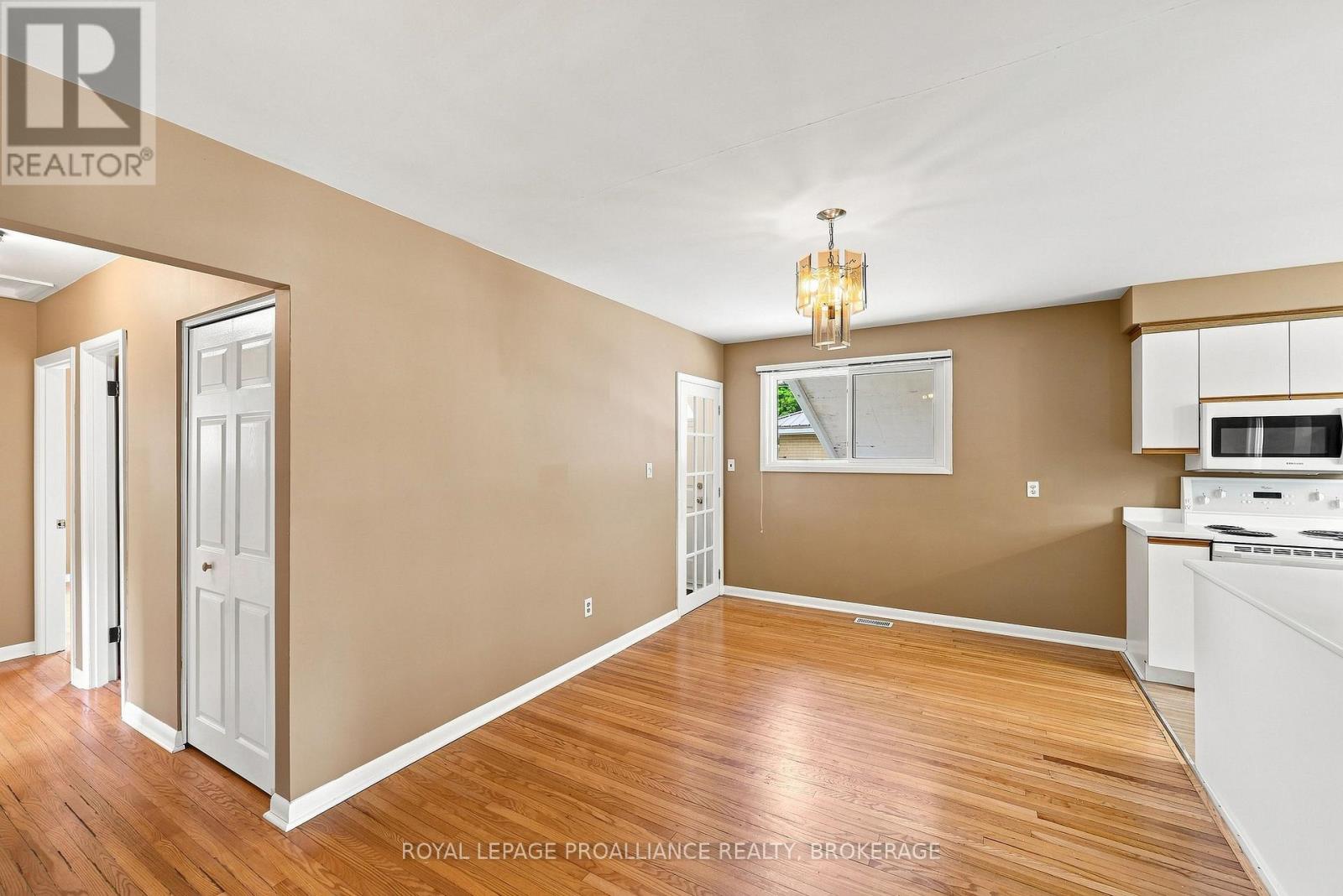 30 Mulcaster Street, Kingston, Ontario  K7M 2V5 - Photo 23 - X13661076