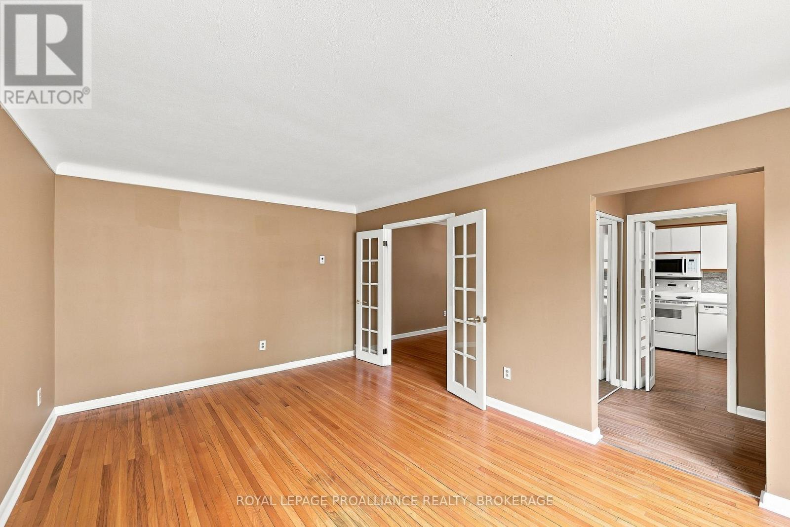 30 Mulcaster Street, Kingston, Ontario  K7M 2V5 - Photo 15 - X13661076