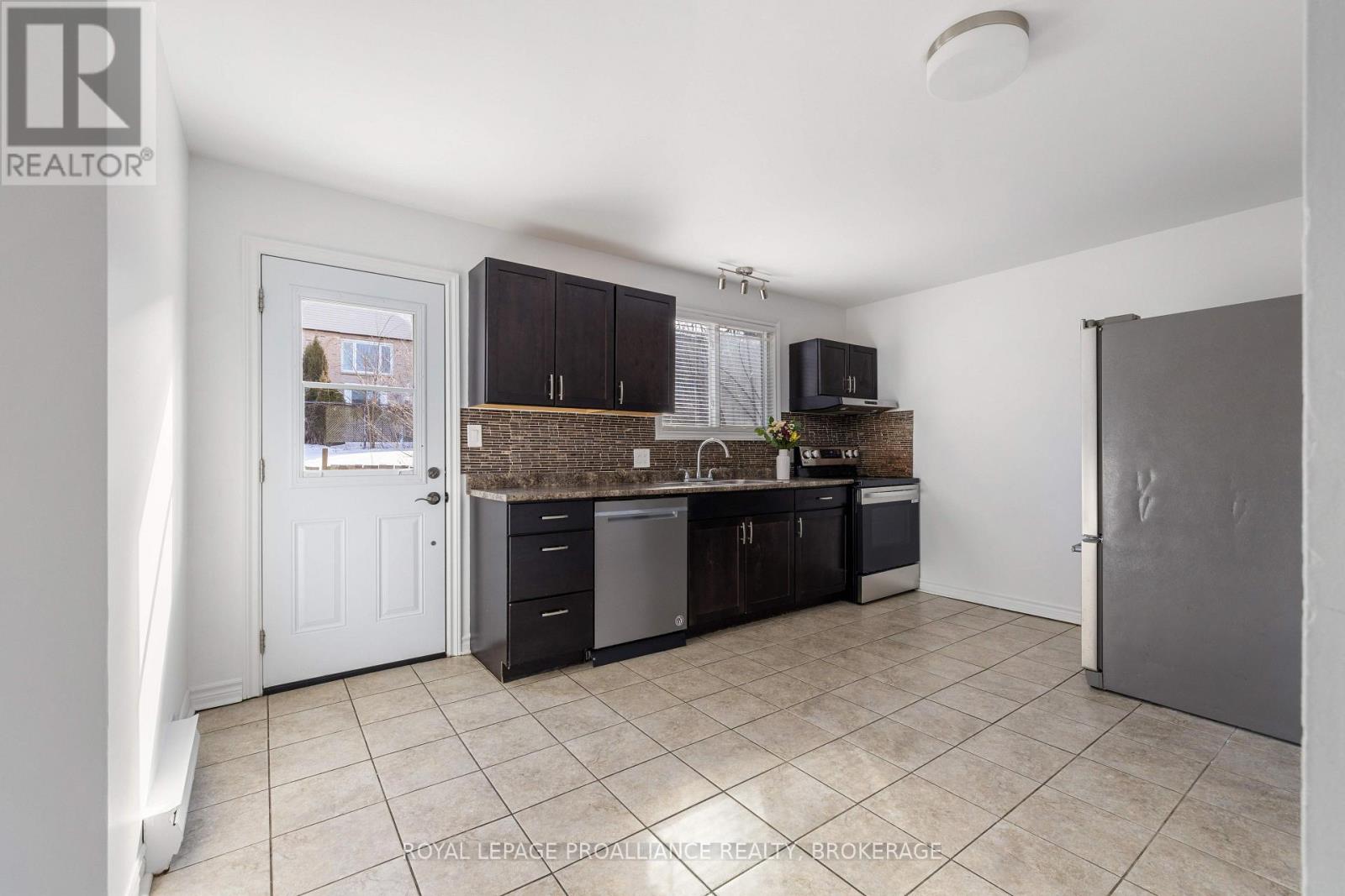 53 - 44 Rosemund Crescent, Kingston, Ontario  K7M 6Z4 - Photo 5 - X13657524