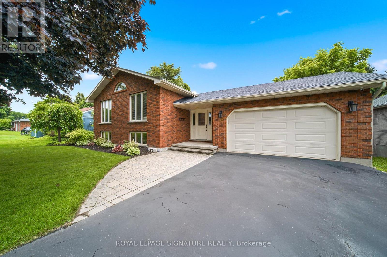 30 Andrew Street, Brant, Ontario N0E 1N0 - Photo 2 - X13666278