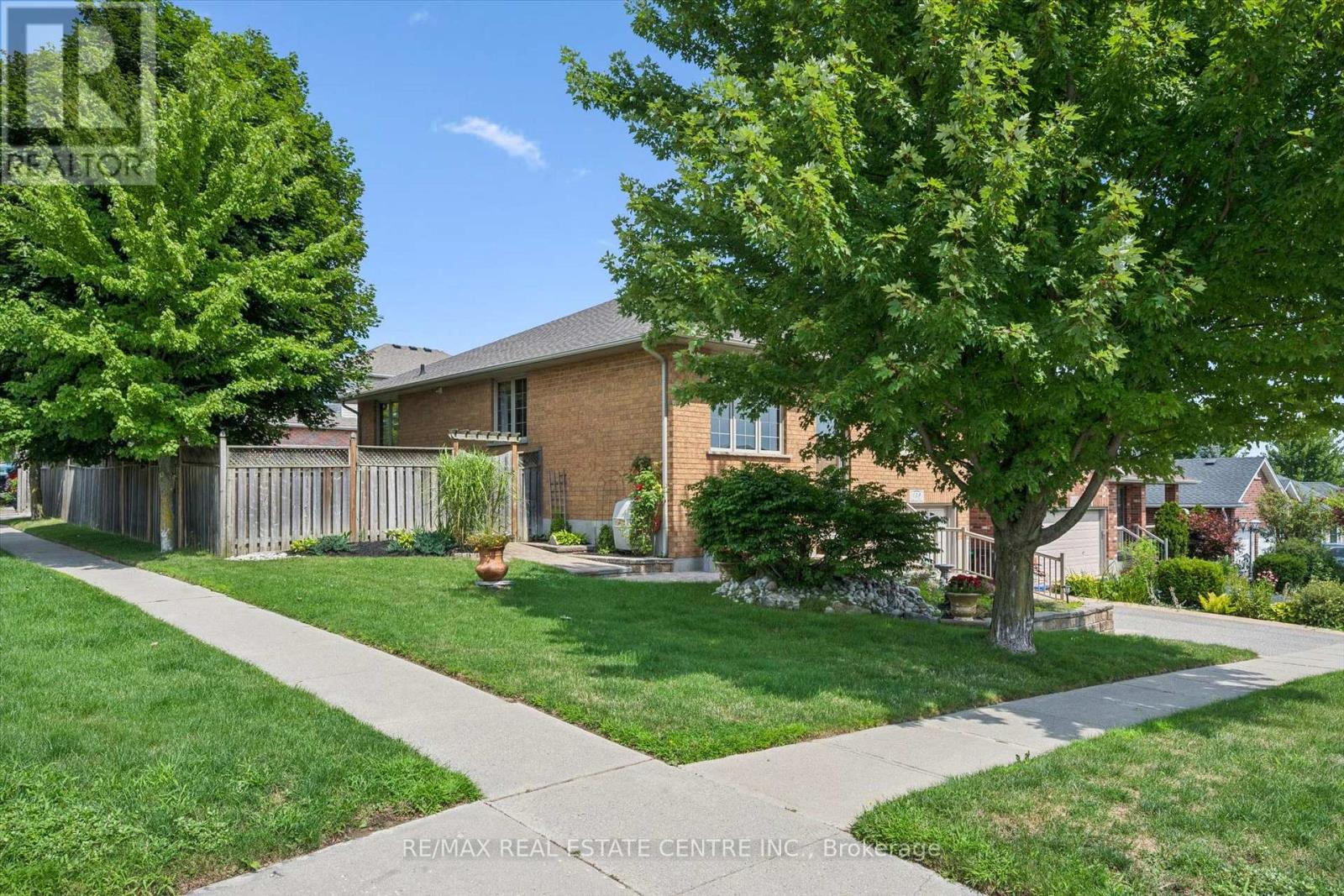139 Attwood Drive, Cambridge, Ontario  N1T 2A5 - Photo 5 - X13666444