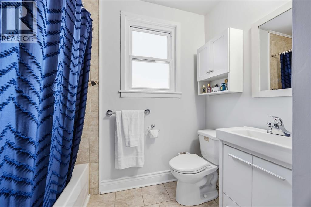 751 Ross Avenue, Sarnia, Ontario N7T 1K4 - Photo 30 - 26019355