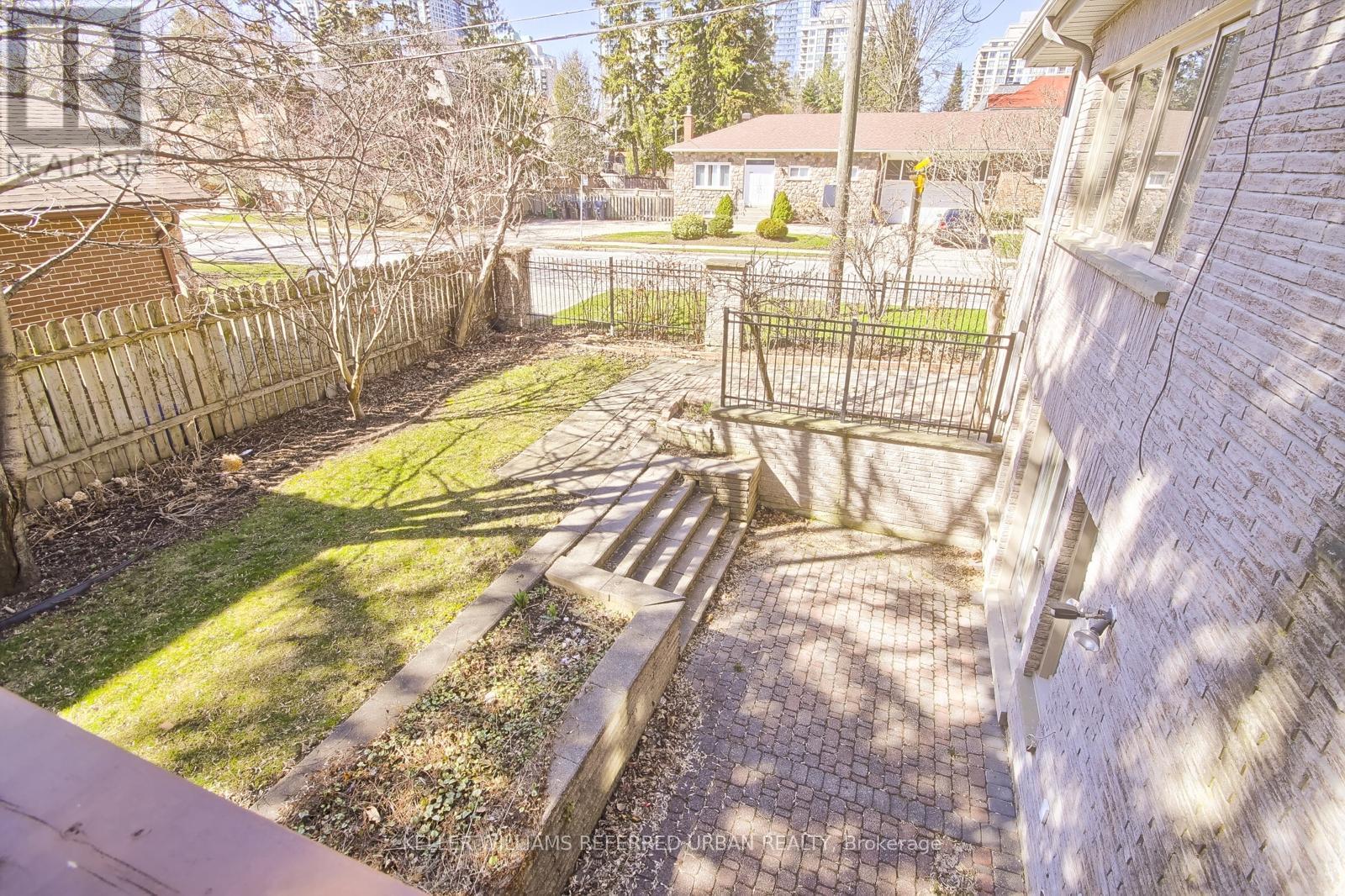 83 Norton Avenue, Toronto, Ontario  M2N 4A4 - Photo 9 - C12940056
