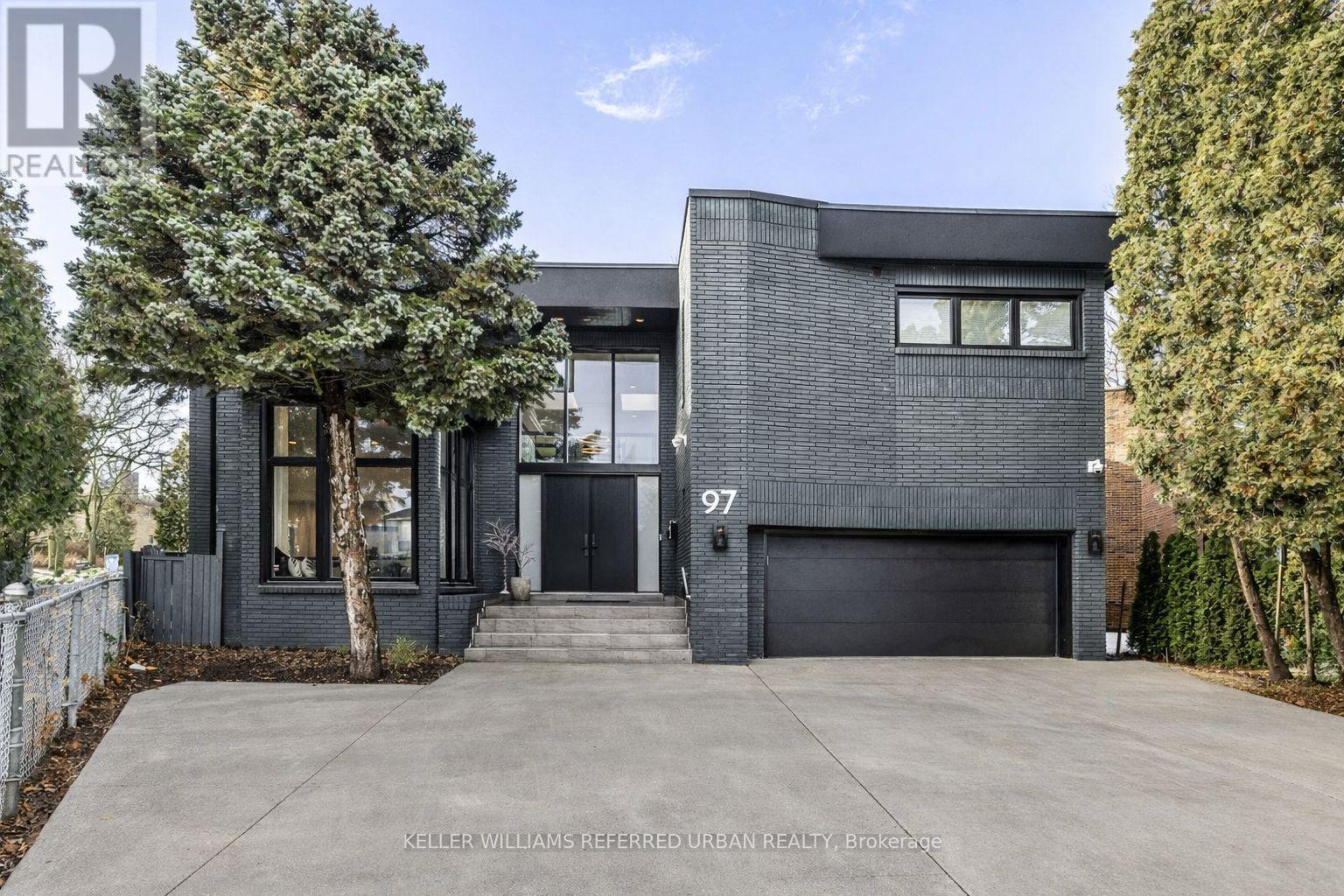 97 CLARINDA DRIVE, Toronto, Ontario