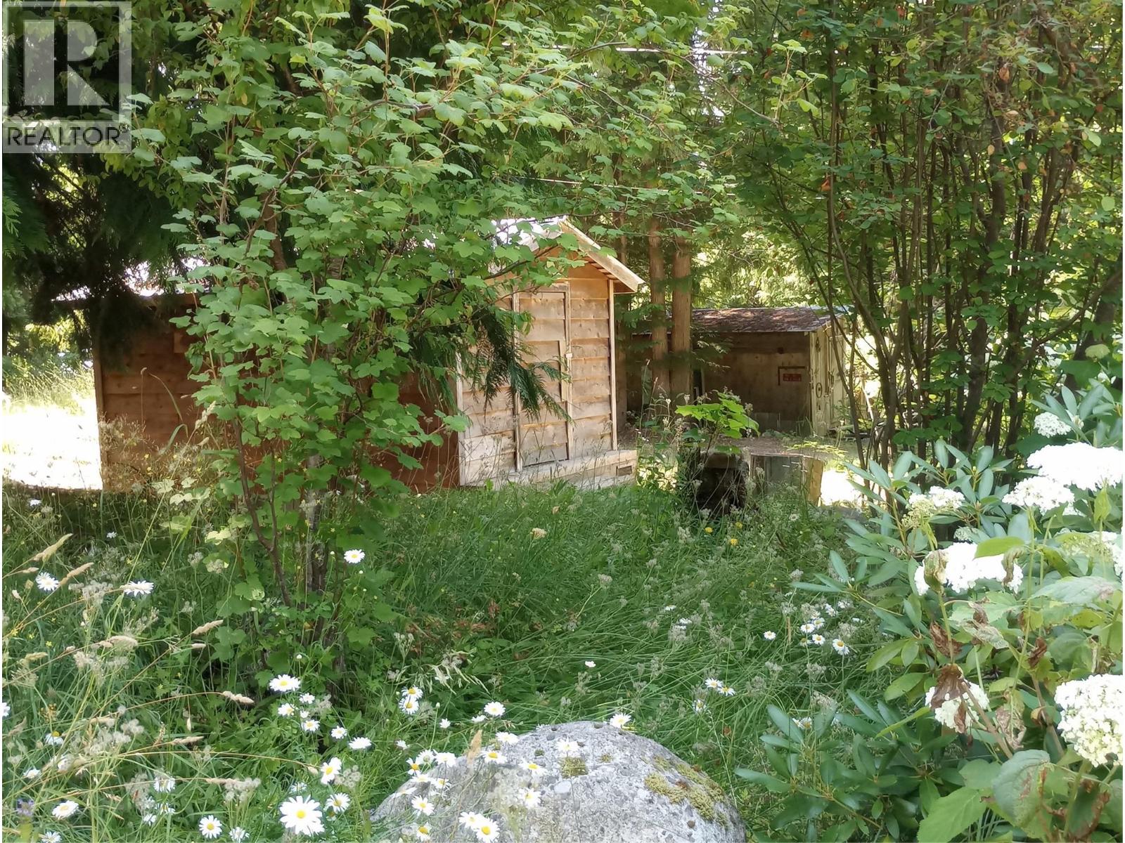 7812 6 Highway, Fauquier, British Columbia  V0G 1K0 - Photo 41 - 10369058