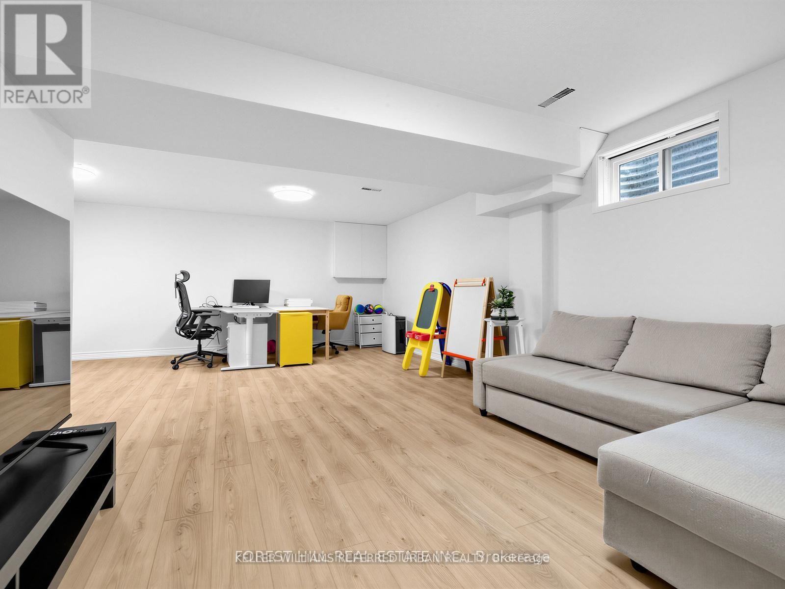40 Snowshoe Mill Way, Toronto, Ontario  M2L 1T5 - Photo 33 - C13228580