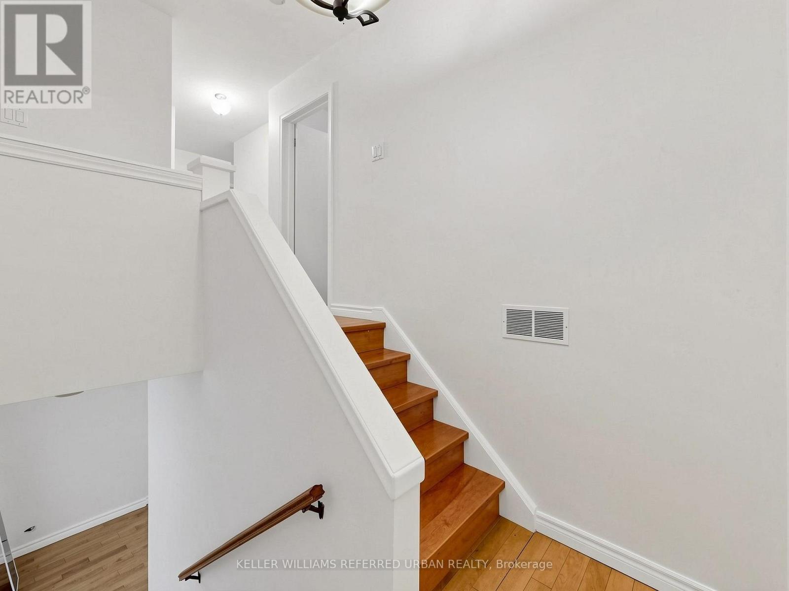 32 Wycliffe Crescent, Toronto, Ontario  M2K 1V6 - Photo 18 - C13233342