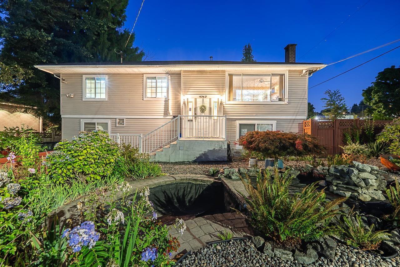 9762 116 Street, Surrey, British Columbia  V3V 3Z9 - Photo 2 - R3153507