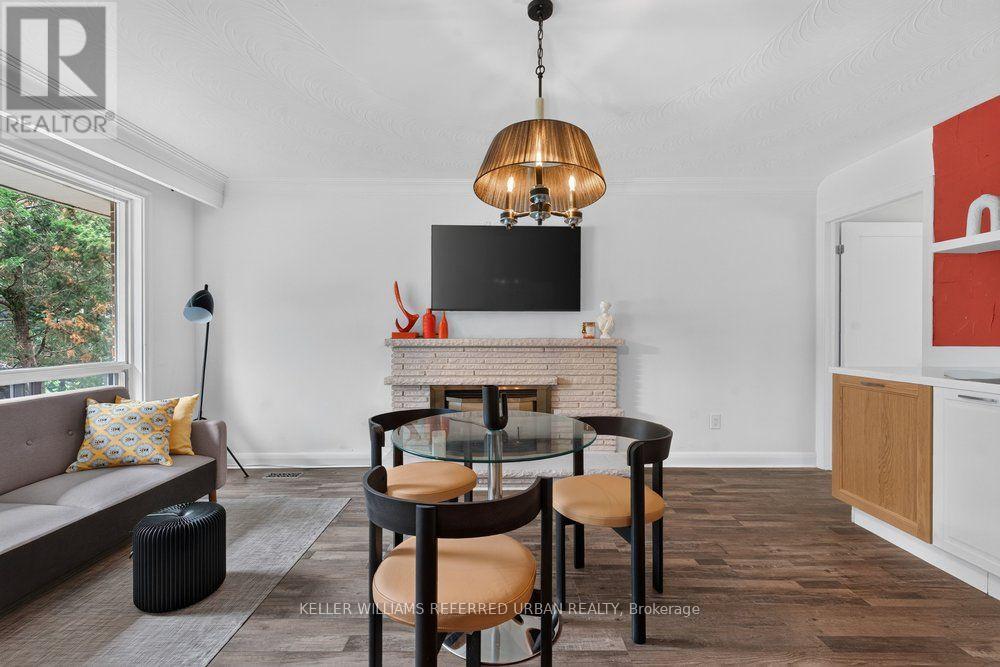 36 Fleetwell Court, Toronto, Ontario  M2R 1L3 - Photo 5 - C13540250