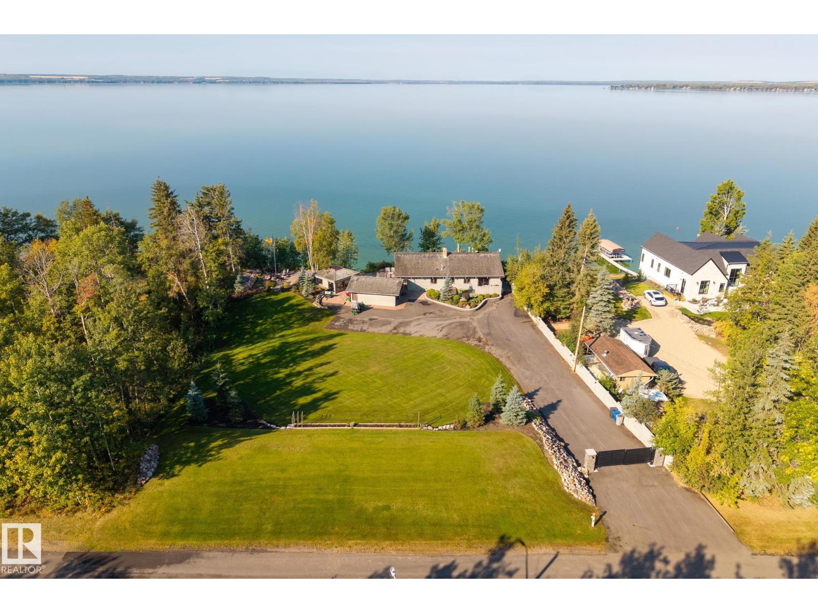 139 Silver Beach RD, rural wetaskiwin county, Alberta