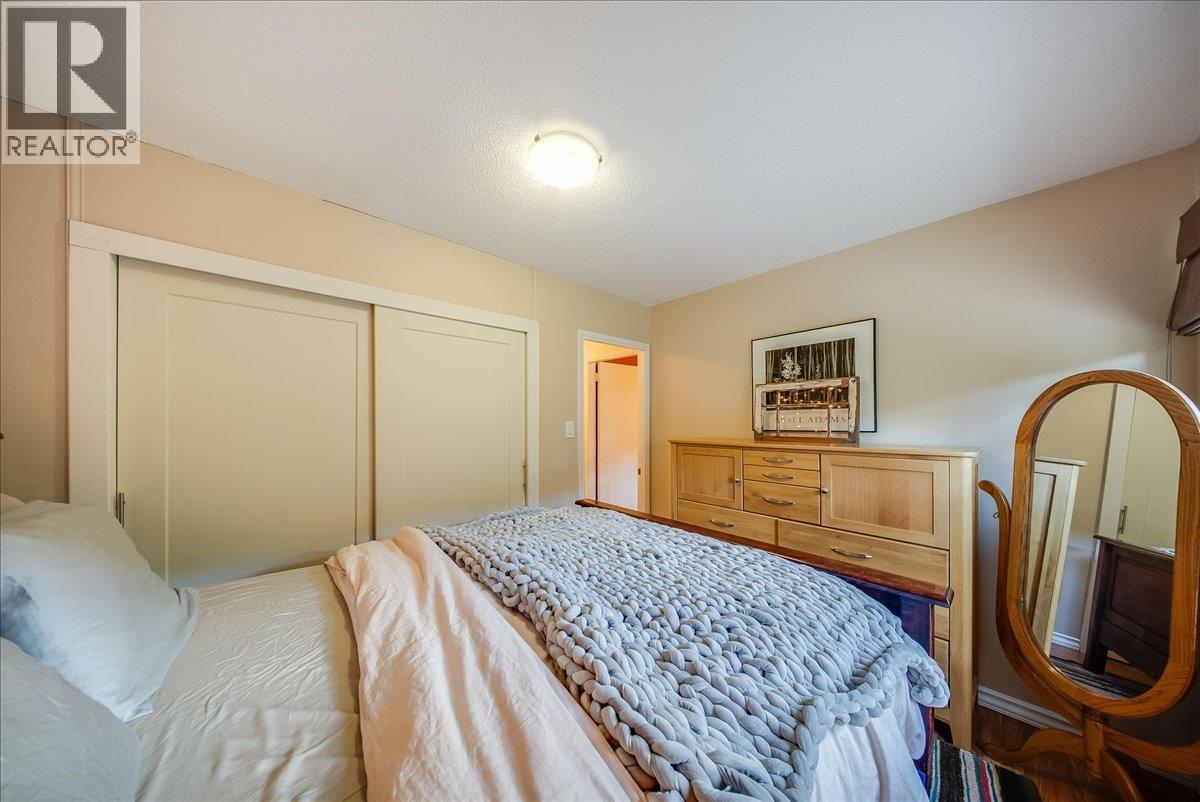 3358 Laurel Crescent, Trail, British Columbia  V1R 4M5 - Photo 24 - 10392114