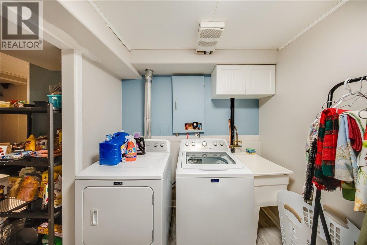 3358 Laurel Crescent, Trail, British Columbia  V1R 4M5 - Photo 35 - 10392114