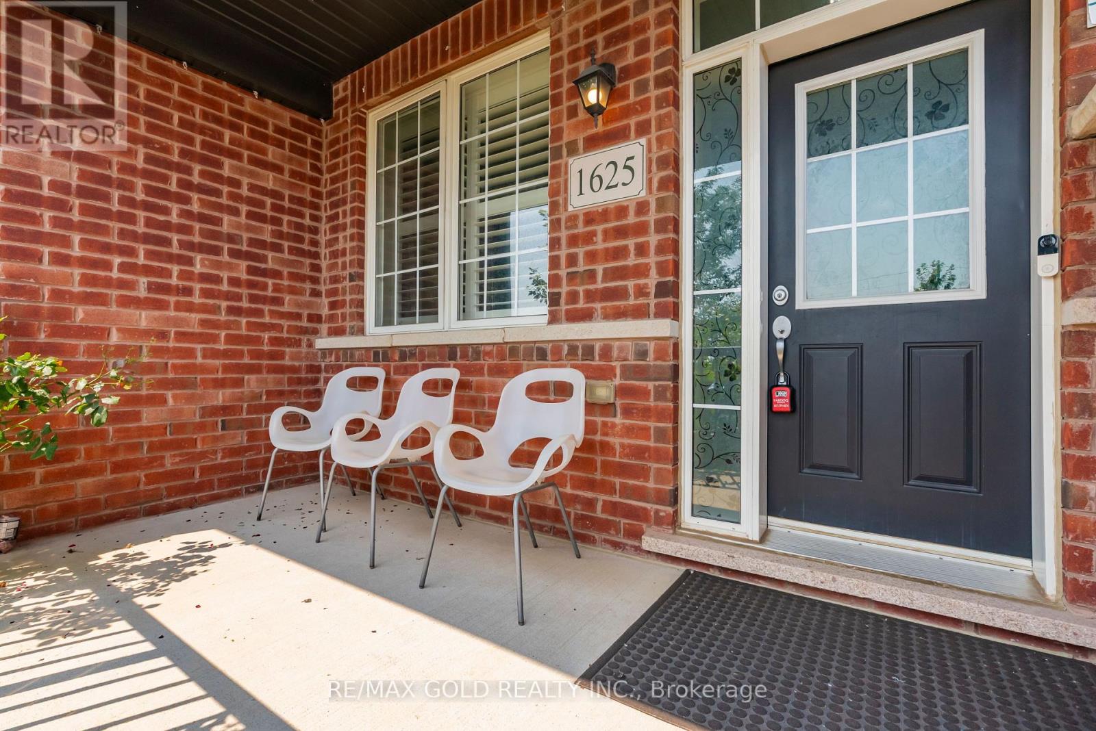 1625 Sorensen Court, Milton, Ontario  L9E 1G8 - Photo 10 - W13666264